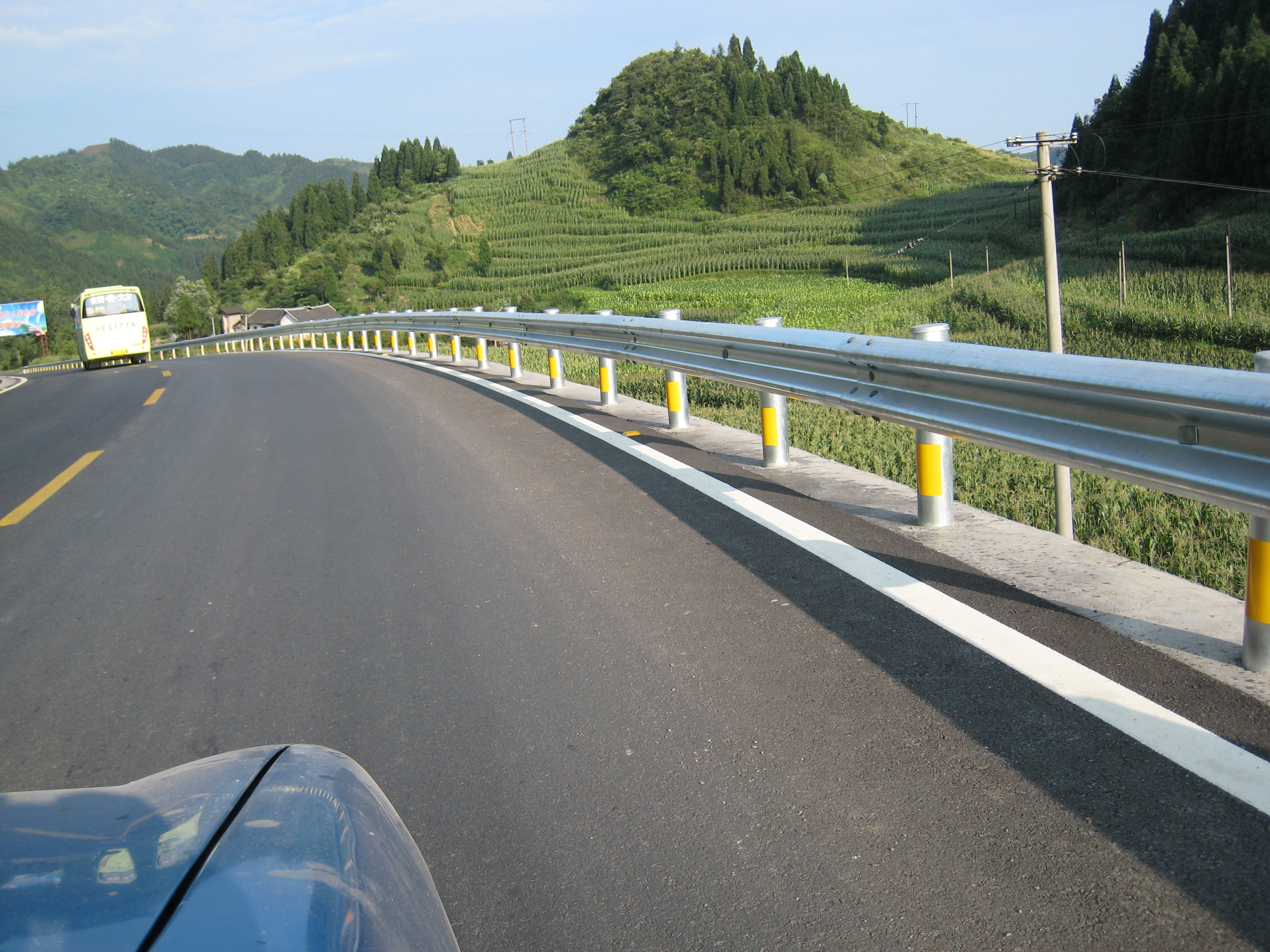 高速公路护栏