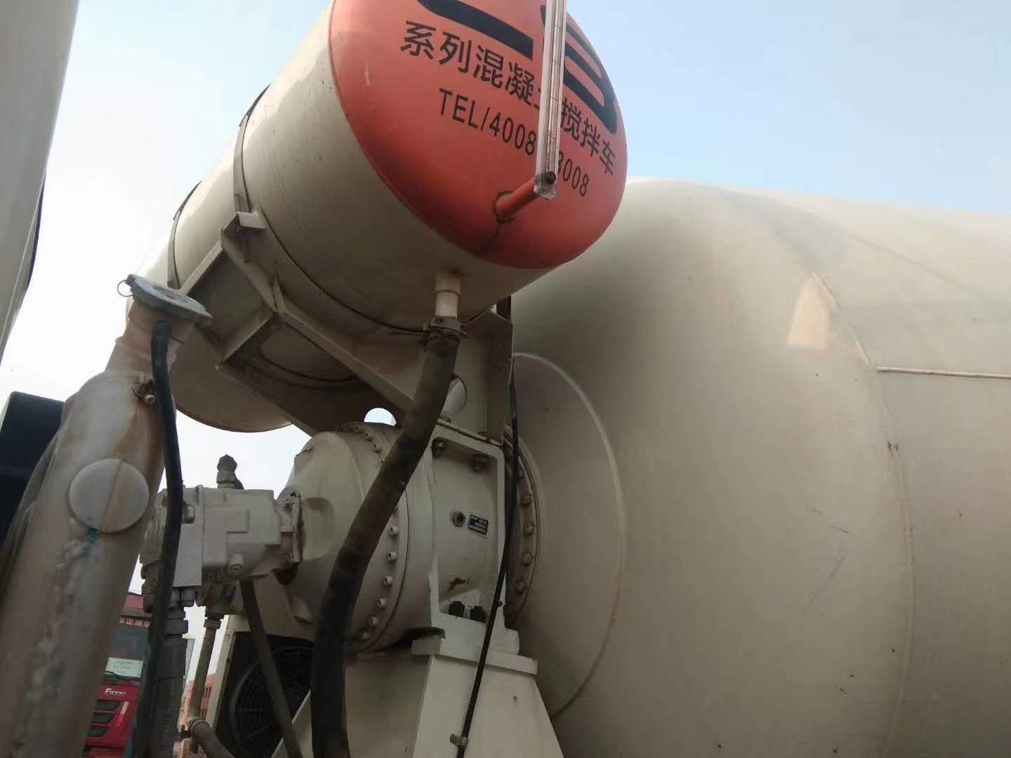 欧曼大14方拉16方，340马力，车况自己看，雷萨L8上装，银行扣押车