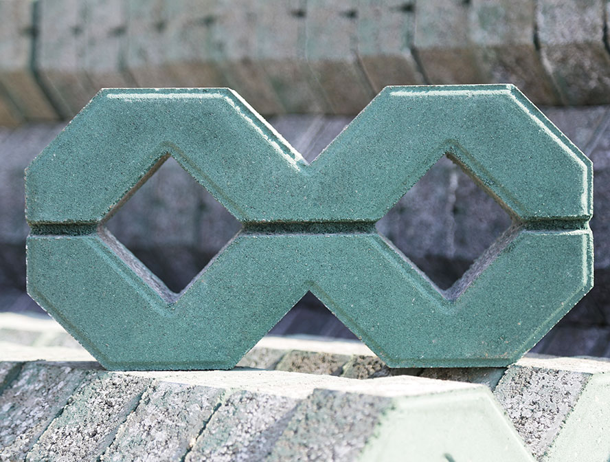 8字型植草砖的存放和运输事项